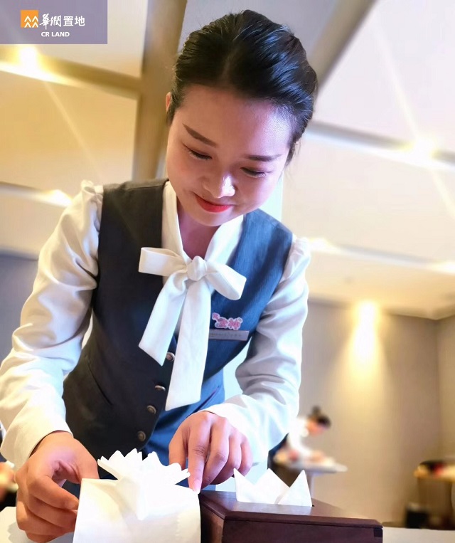 職業(yè)裝定制廠家案例之華潤物業(yè) 職業(yè)裝定制廠家案例之華潤物業(yè)