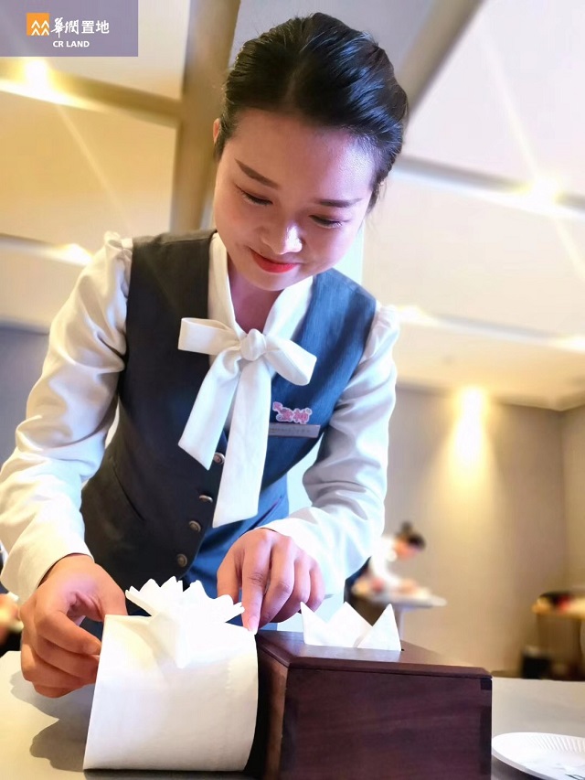 工作服定制案例之華潤物業(yè)客服